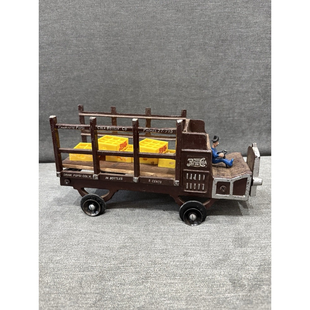CAST IRON VINTAGE PEPSI‎ COLA DELIVERY TRUCK WAGON W/SODA CRATES